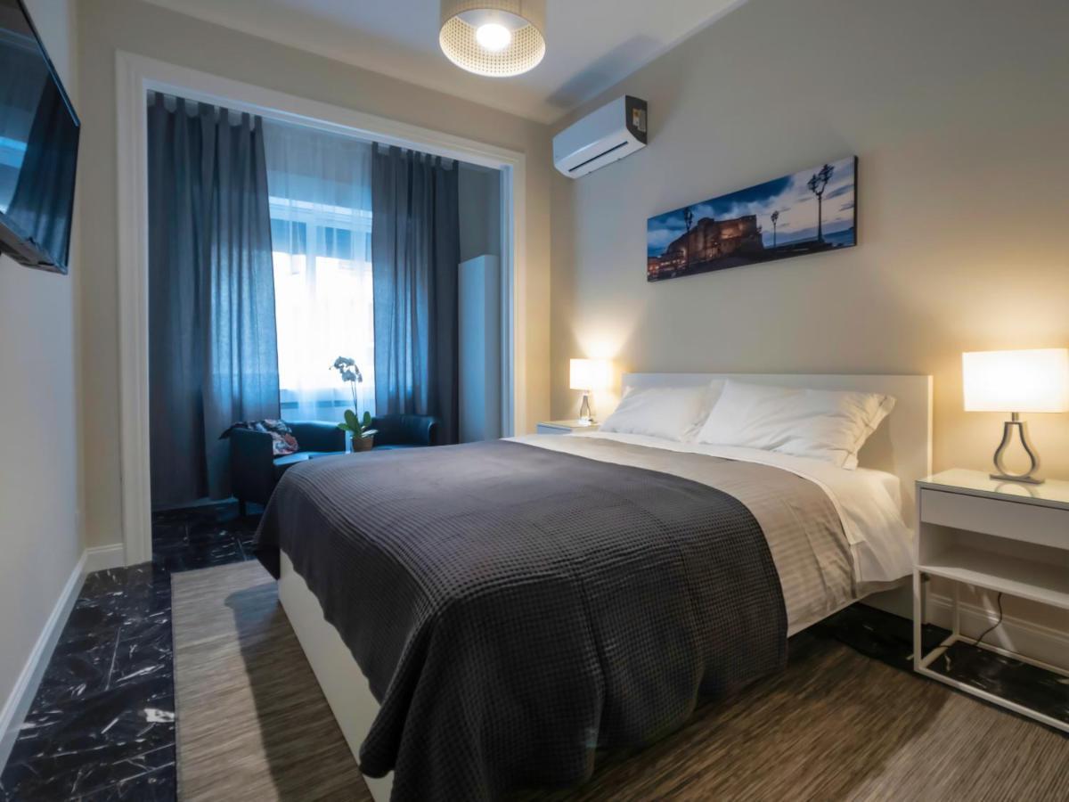 Отель Silia House Napoli Centro Экстерьер фото