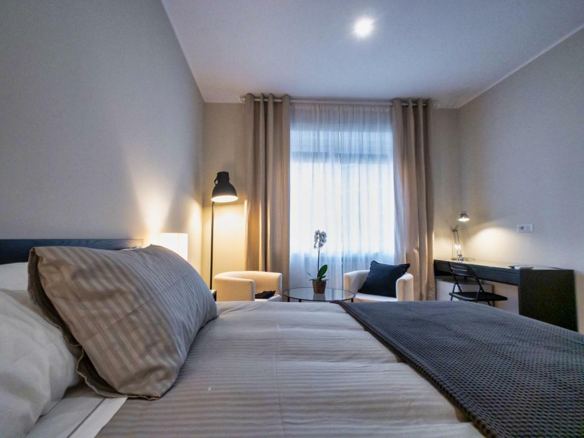 Отель Silia House Napoli Centro Экстерьер фото